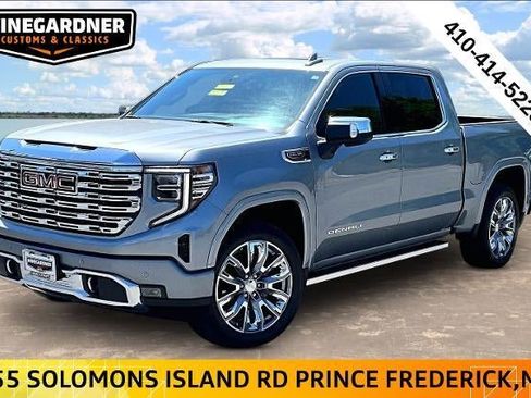 Used 2024 GMC Sierra 1500 Denali w/ Denali Reserve Package AWD/4WD image 3