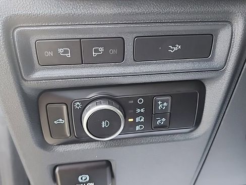 Certified 2022 Ford F150 XLT w/ Equipment Group 302A High image 16