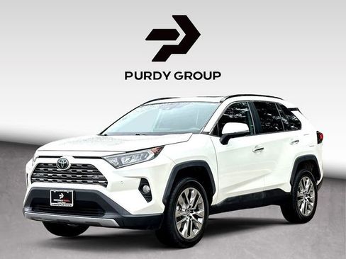 Used 2019 Toyota RAV4 Limited w/ Cold Weather Package FWD image 4