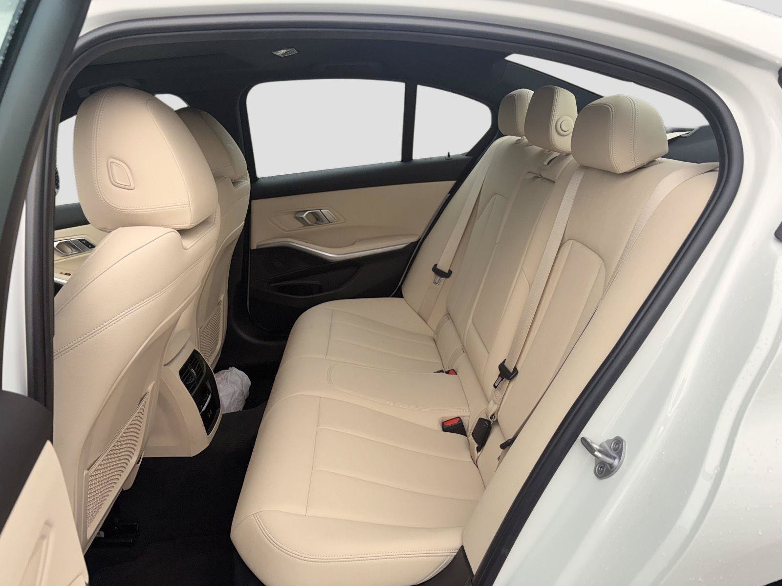 Used 2021 BMW 330i Sedan RWD image 7