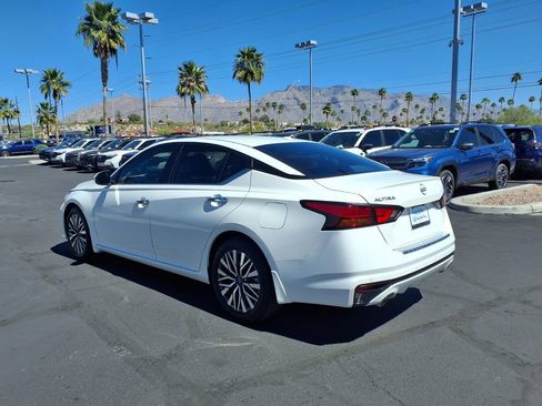 Used 2023 Nissan Altima 2.5 SV w/ SV Premium Package image 14