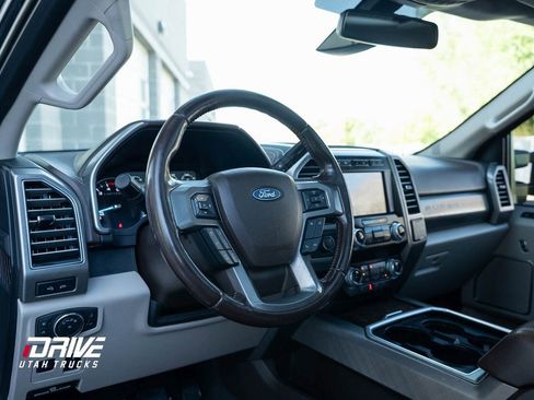 Used 2019 Ford F350 Limited image 33
