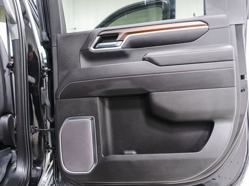 Used 2024 GMC Sierra 2500 Denali w/ Denali Reserve Package image 33