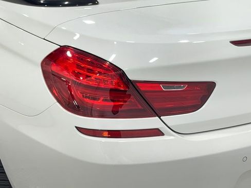 Used 2017 BMW M6 Convertible image 34