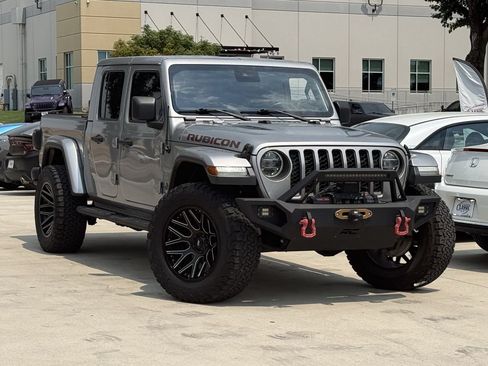 Used 2020 Jeep Gladiator Rubicon AWD/4WD image 2