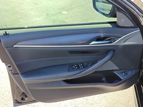 Used 2023 BMW 530i xDrive 530i xDrive w/ M Sport Package image 18