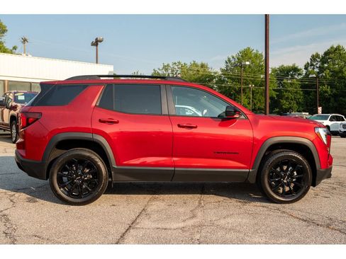 New 2027 GMC Terrain Elevation w/ Elevation Premium Package FWD image 9