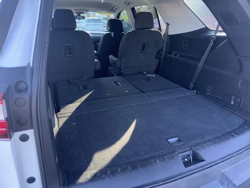 Used 2019 Chevrolet Traverse LT image 5