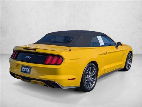 Used 2017 Ford Mustang GT Premium image 5