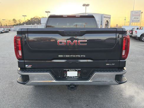 Used 2025 GMC Sierra 1500 SLT image 7