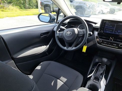 Used 2022 Toyota Corolla LE image 7