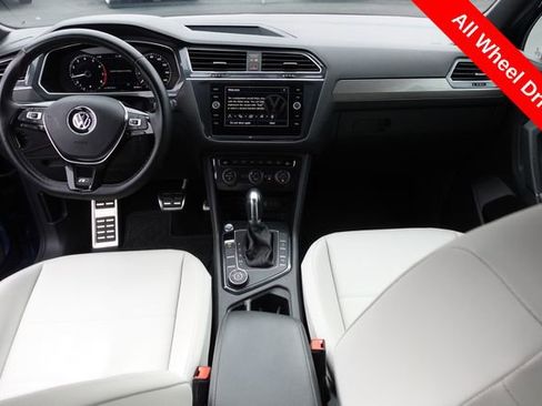Used 2019 Volkswagen Tiguan SEL R-Line image 4