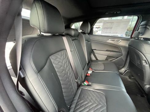 New 2026 Kia Sportage X-Line w/ X-Line Technology Package AWD/4WD image 32