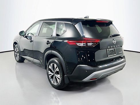 Used 2023 Nissan Rogue SV image 5
