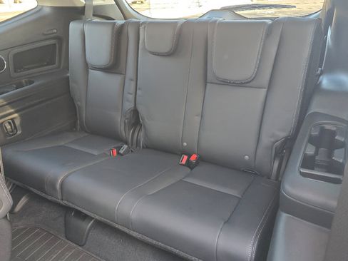 Certified 2023 Subaru Ascent Limited w/ Technology Package image 31