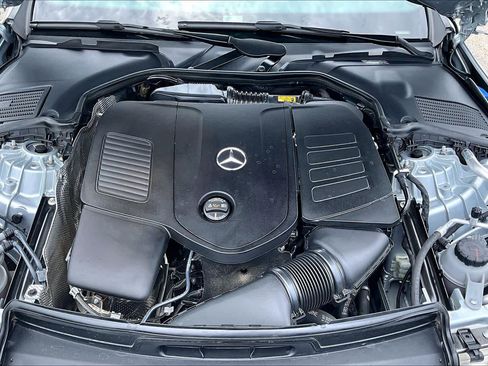 Used 2023 Mercedes-Benz C 300 Sedan image 32