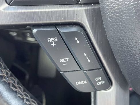 Used 2019 Ford Expedition Platinum RWD image 27