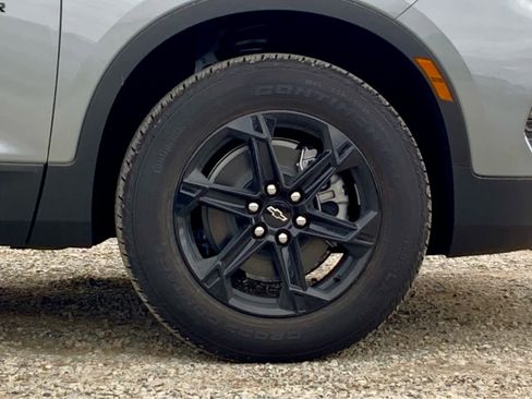 New 2025 Chevrolet Blazer LT w/ Midnight/Sport Edition image 18