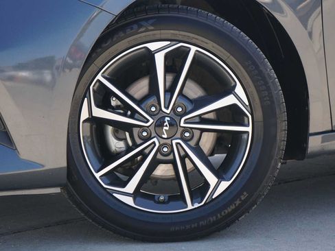 Certified 2024 Kia Forte LXS FWD image 2