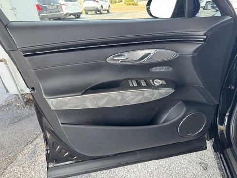 Used 2025 Genesis GV70 3.5T Sport w/ Sport Advanced Package image 20