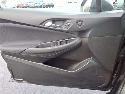 Used 2017 Chevrolet Cruze LT image 12