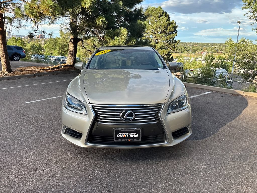 Used 2014 Lexus LS 460 w/ Comfort Package RWD image 2