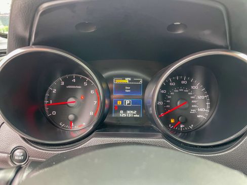 Used 2017 Subaru Outback 2.5i AWD/4WD image 17