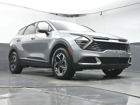 Used 2024 Kia Sportage LX image 28