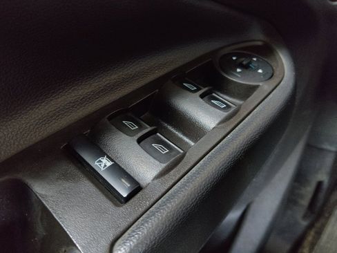 Used 2017 Ford Escape S FWD image 27