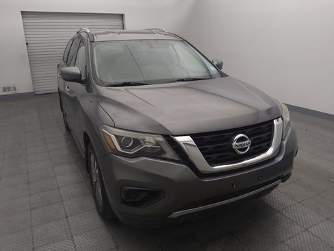 Used 2019 Nissan Pathfinder S FWD image 14