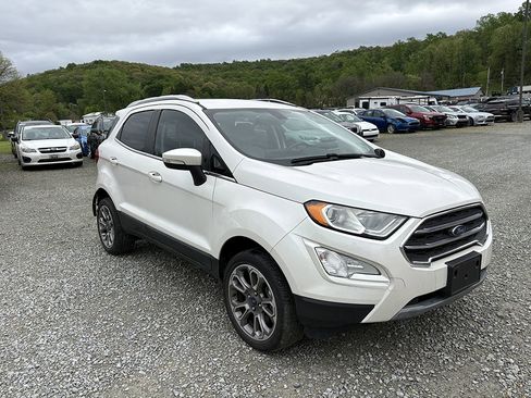 Used 2018 Ford EcoSport Titanium w/ Titanium Cold Weather Package AWD/4WD image 4