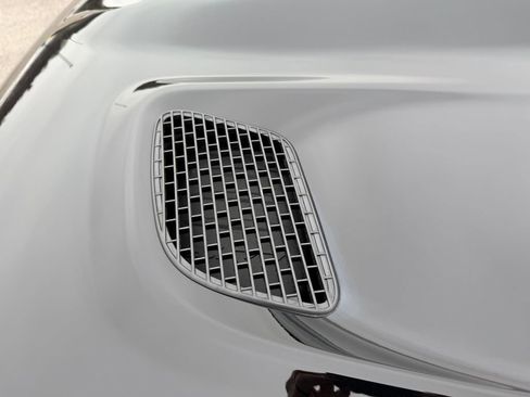 Used 2015 Dodge Challenger SRT Hellcat image 12