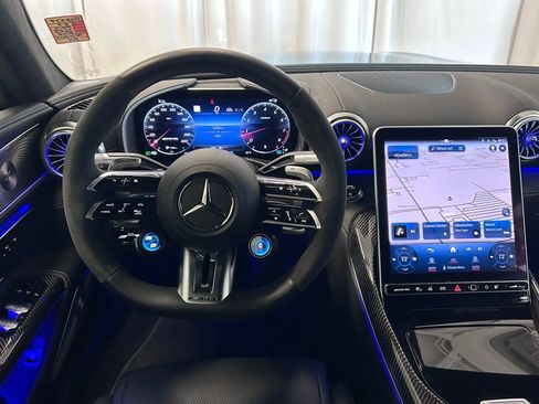 Used 2023 Mercedes-Benz SL 63 AMG 4MATIC image 3