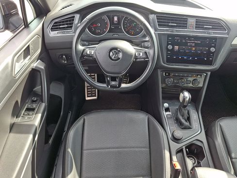 Used 2021 Volkswagen Tiguan SE R-Line image 12