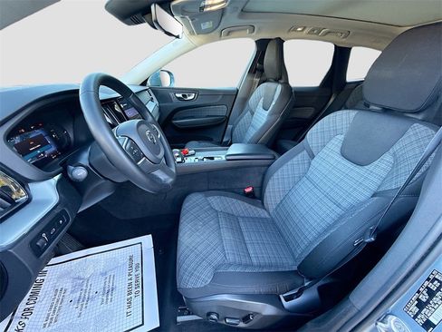 Used 2022 Volvo XC60 T8 Inscription Expression image 22