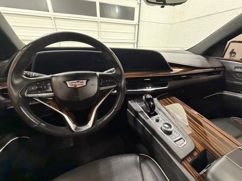 Used 2023 Cadillac Escalade Premium Luxury AWD/4WD image 48