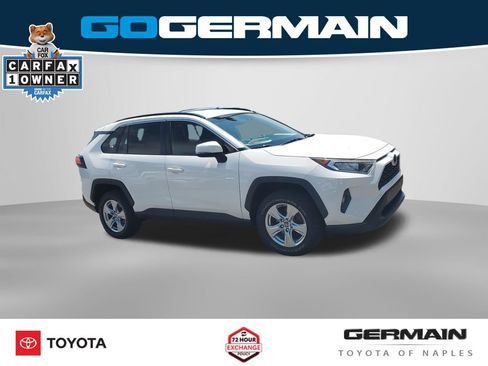 Used 2020 Toyota RAV4 XLE AWD/4WD image 7