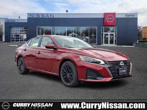 New 2026 Nissan Altima 2.5 SV w/ SV Special Edition Package AWD/4WD image 1