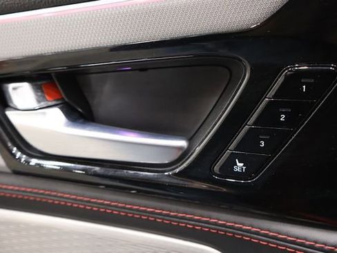 Used 2022 Acura MDX A-Spec image 17