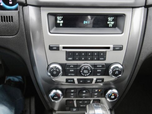 Used 2012 Ford Fusion SEL image 18