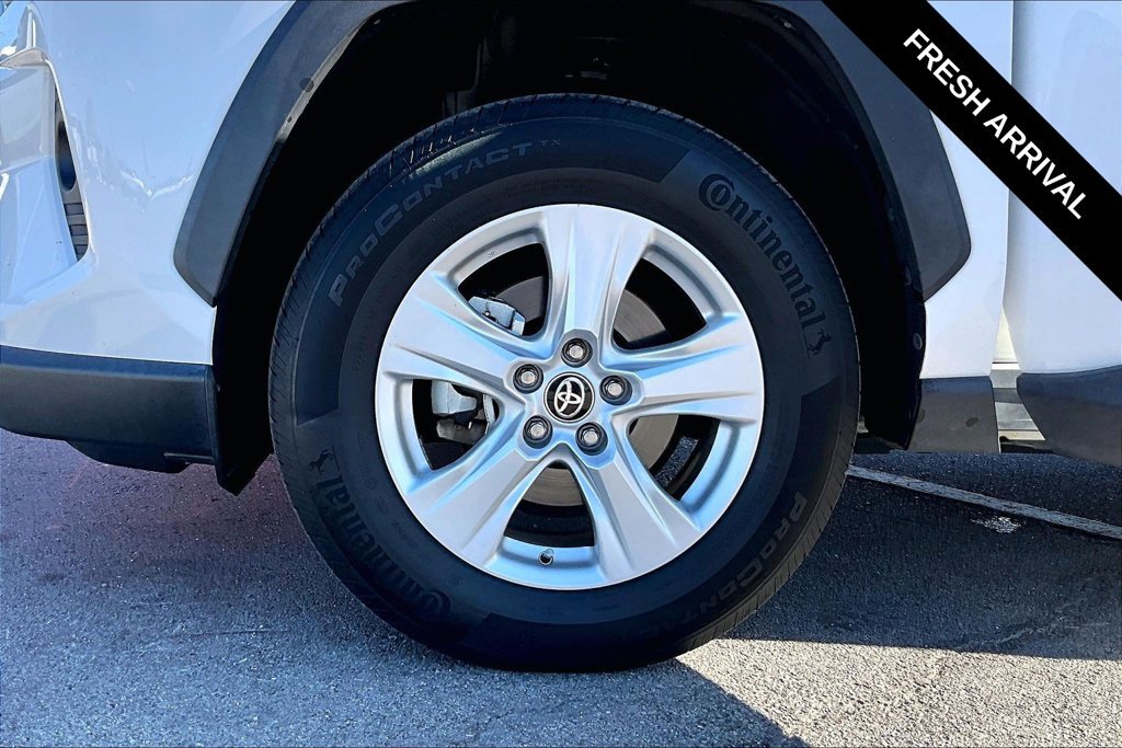 Used 2021 Toyota RAV4 XLE w/ Convenience Package AWD/4WD image 33