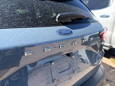 Used 2025 Ford Escape ST-Line FWD image 9