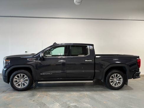 Used 2023 GMC Sierra 1500 Denali image 2