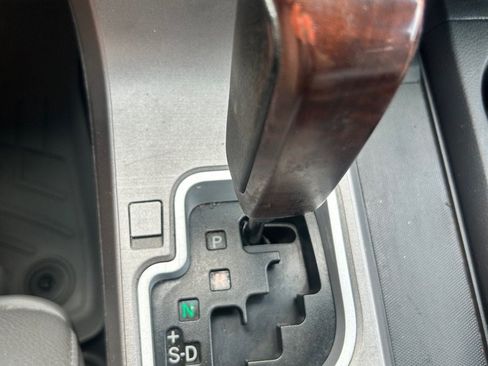 Used 2016 Toyota Sequoia Platinum AWD/4WD image 27