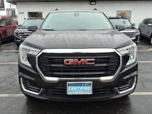 Used 2023 GMC Terrain SLE w/ Driver Convenience Package AWD/4WD image 2