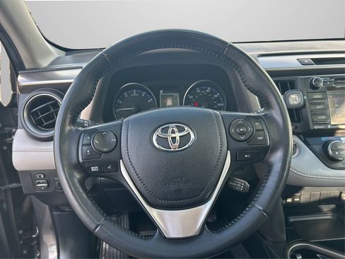 Used 2018 Toyota RAV4 XLE image 21