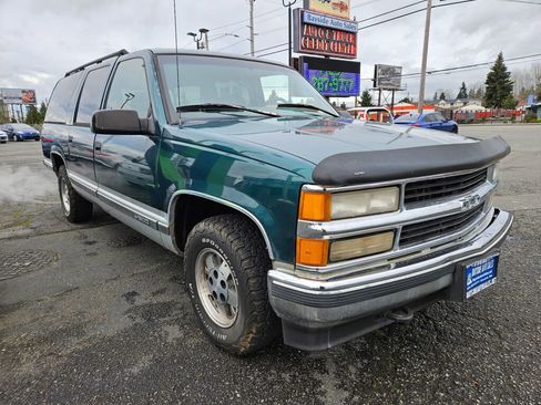 Used 1995 Chevrolet Suburban 2WD image 4