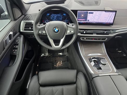 Used 2025 BMW X5 sDrive40i RWD image 13