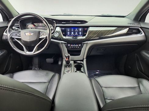 Used 2020 Cadillac XT6 Premium Luxury w/ LPO, Floor Liner Package FWD image 24