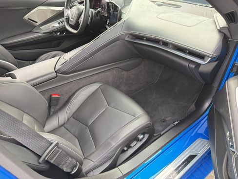 Used 2025 Chevrolet Corvette Stingray Preferred Conv w/ Z51 Performance Package RWD image 29